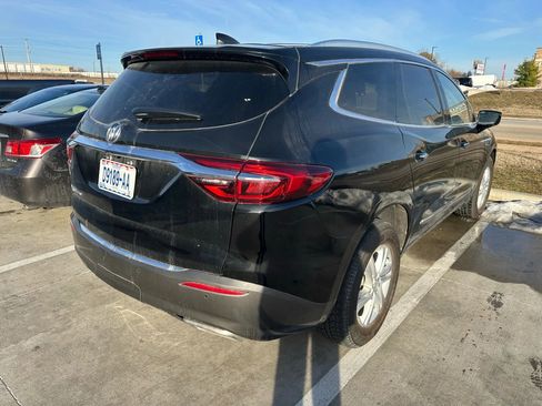 Used 2021 Buick Enclave Essence w/ Sound and Sites Package image 3