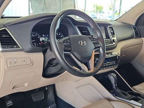 Used 2018 Hyundai Tucson SEL Plus FWD image 11