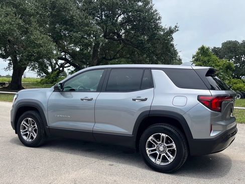 Used 2025 GMC Terrain Elevation AWD/4WD image 7