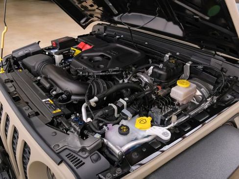 Used 2024 Jeep Wrangler Unlimited Sport image 86