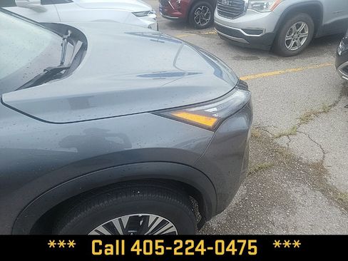Used 2023 Nissan Rogue SV FWD image 27