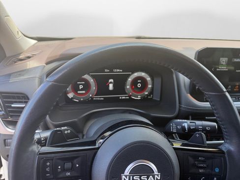 Used 2023 Nissan Rogue Platinum w/ Platinum Premium Package image 14