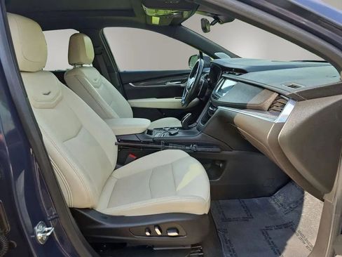 Used 2024 Cadillac XT5 Sportv w/ Technology Package AWD/4WD image 25