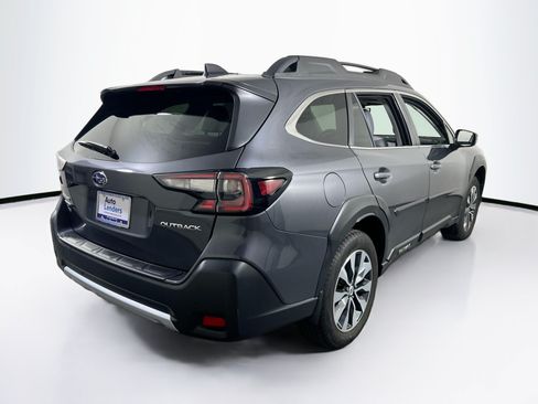 Used 2023 Subaru Outback Limited AWD/4WD image 5