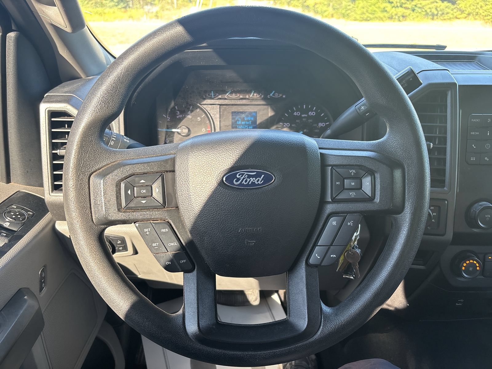 Used 2020 Ford F250 XL w/ STX Appearance Package AWD/4WD image 17