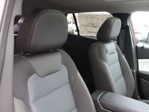 New 2026 Chevrolet Trax LT w/ Sunroof Package image 44