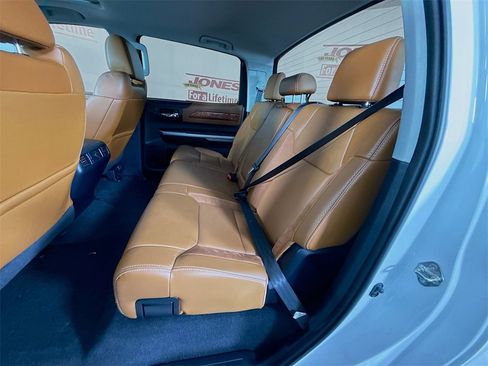 Used 2017 Toyota Tundra Platinum image 29