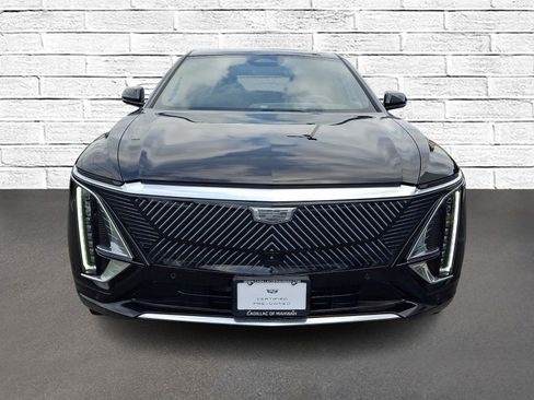 Certified 2024 Cadillac Lyriq Luxury RWD image 9