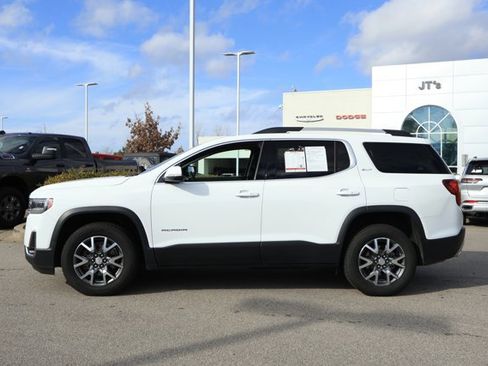 Used 2023 GMC Acadia SLT image 9