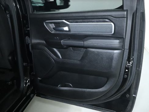 Used 2023 RAM 1500 Big Horn AWD/4WD image 32