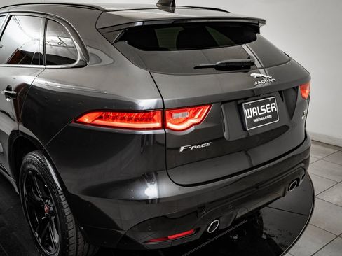 Used 2020 Jaguar F-PACE S image 18