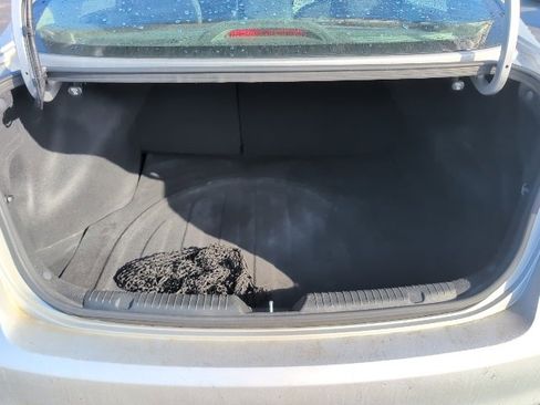 Used 2018 Kia Forte LX w/ LX Rear Camera Package image 10