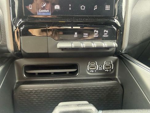 Used 2024 RAM 1500 Big Horn AWD/4WD image 24