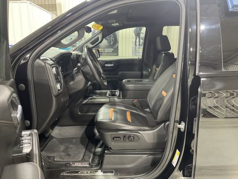 Used 2021 GMC Sierra 1500 AT4 w/ AT4 Premium Package AWD/4WD image 2
