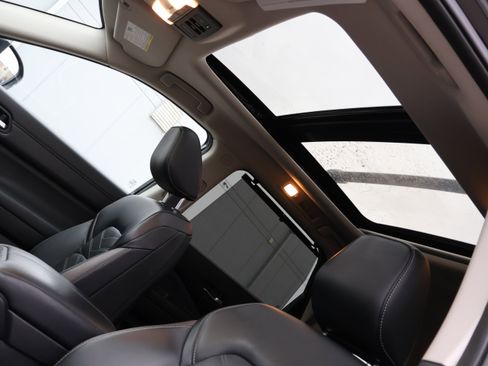 Used 2023 Nissan Pathfinder Platinum image 43