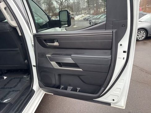 Used 2023 Toyota Tundra SR5 w/ SR5 Premium Package image 9