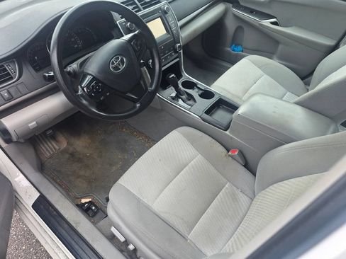 Used 2015 Toyota Camry LE FWD image 12