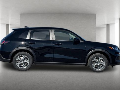 New 2027 Honda HR-V LX image 3