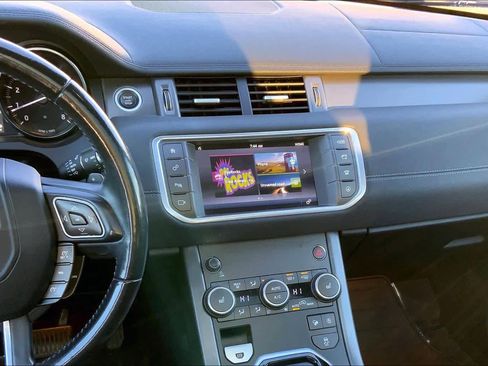 Used 2018 Land Rover Range Rover Evoque Landmark Edition image 6