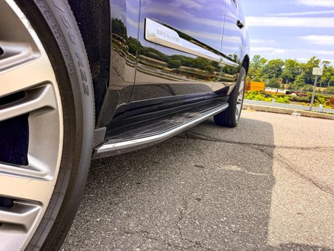 Used 2020 Cadillac Escalade ESV Luxury AWD/4WD image 48