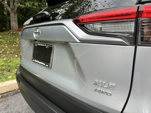 Used 2020 Toyota RAV4 XLE w/ Convenience Package AWD/4WD image 39