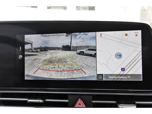 Used 2024 Hyundai Elantra SEL FWD image 27