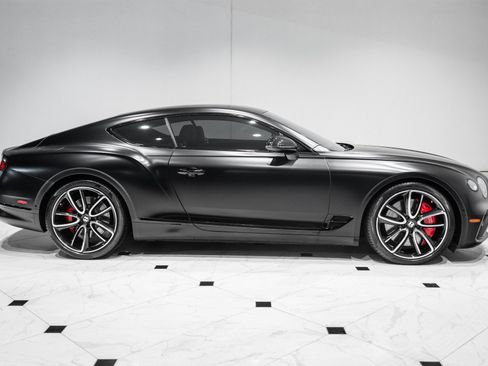 Used 2020 Bentley Continental GT image 5