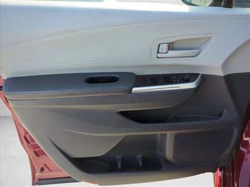 Used 2022 Toyota Sienna LE image 9