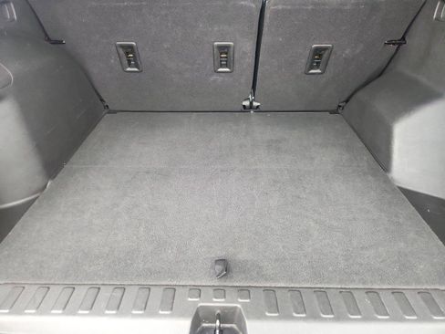 Certified 2024 Chevrolet Equinox LT FWD image 24