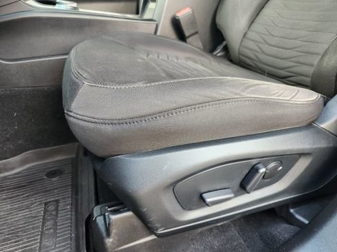 Used 2020 Ford Explorer XLT RWD image 22