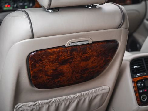 Used 2006 Jaguar XJ Vanden Plas RWD image 42