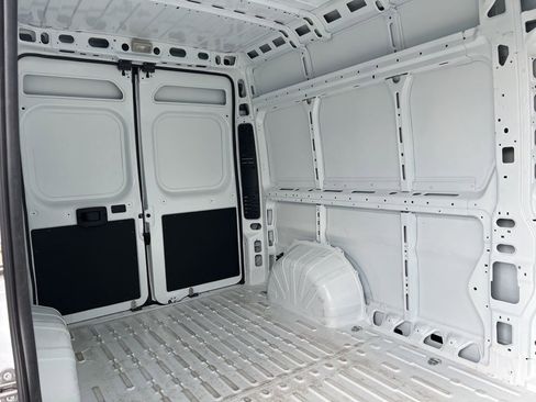 Used 2026 RAM ProMaster 2500 w/ Safety Group FWD image 10