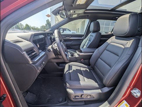 New 2026 GMC Terrain Elevation w/ Elevation Premium Package AWD/4WD image 12