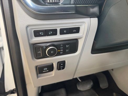 Used 2021 Ford F150 Limited AWD/4WD image 19