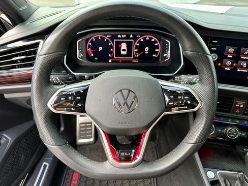Used 2024 Volkswagen Jetta GLI Autobahn FWD image 30