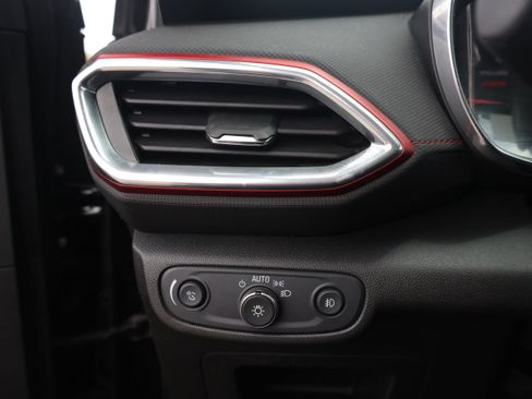 Used 2022 Chevrolet TrailBlazer RS FWD image 25