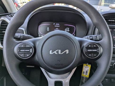 Certified 2023 Kia Soul LX FWD image 20