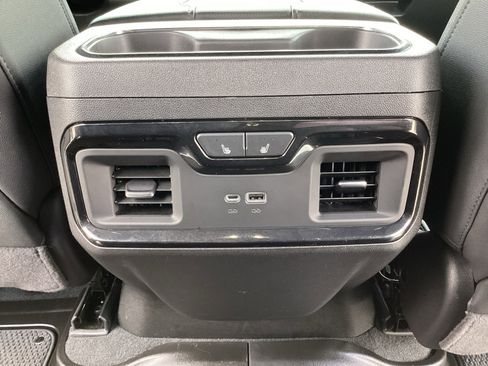 Used 2025 GMC Sierra 2500 AT4 w/ AT4 Premium Plus Package AWD/4WD image 32