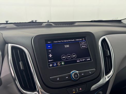 Used 2022 Chevrolet Equinox LS w/ LS Convenience Package image 15