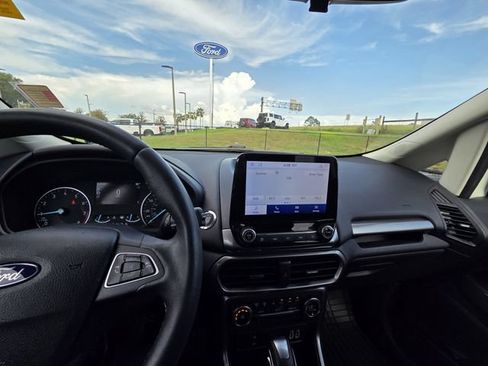 Used 2020 Ford EcoSport SE FWD image 16