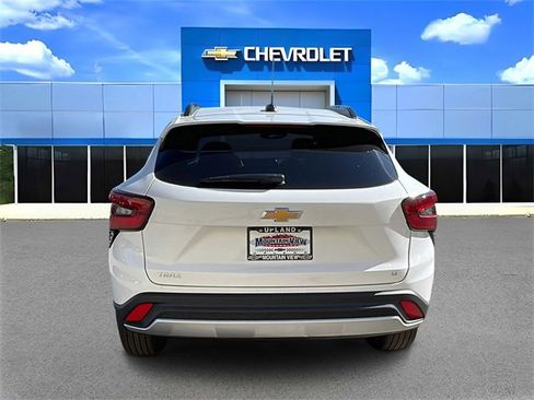 New 2026 Chevrolet Trax LT w/ LT Convenience Package image 4