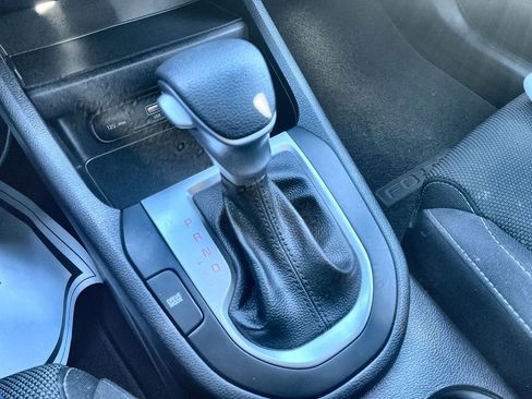 Certified 2023 Kia Forte LXS image 14