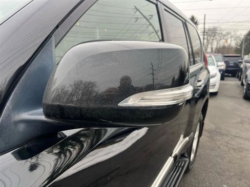 Used 2013 Lexus GX 460 w/ Preferred Accessory Pkg image 11