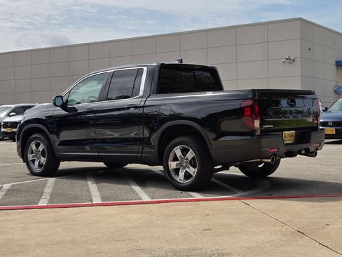 Certified 2025 Honda Ridgeline RTL image 5