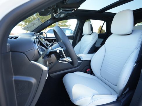 New 2026 Mercedes-Benz GLC 300 4MATIC image 32