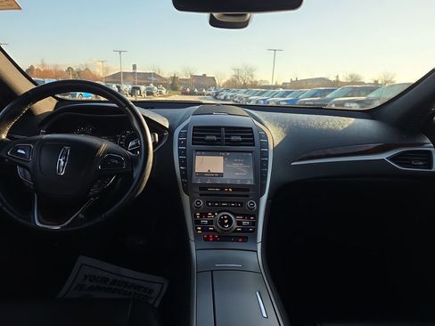 Used 2020 Lincoln MKZ Reserve image 32