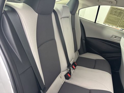 Used 2025 Toyota Corolla LE image 24