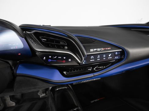 Certified 2022 Ferrari SF90 Spider image 38