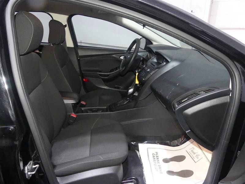 Used 2015 Ford Focus SE w/ Reverse Sensing Package FWD image 21