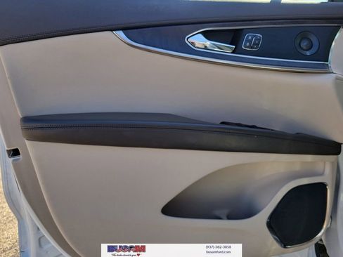 Used 2020 Lincoln Nautilus Reserve w/ Cargo Utility Package FWD image 18
